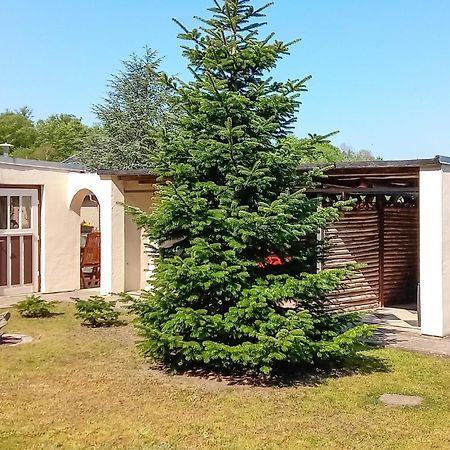 2 Bedroom Gorgeous Apartment In Luebtheen-Garlitz Экстерьер фото